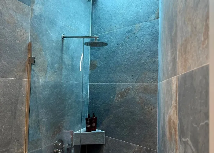 Rooftop Marine 101 Durrës