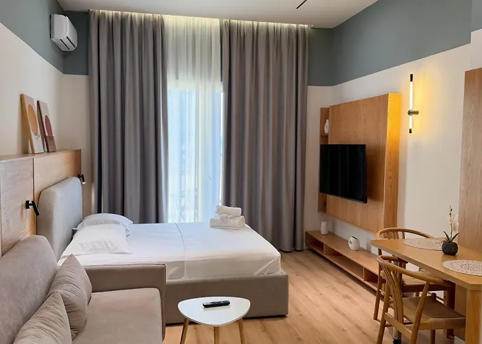 Rooftop Marine 101 Durres