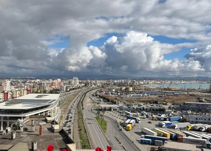 Apartment Rooftop Marine 101